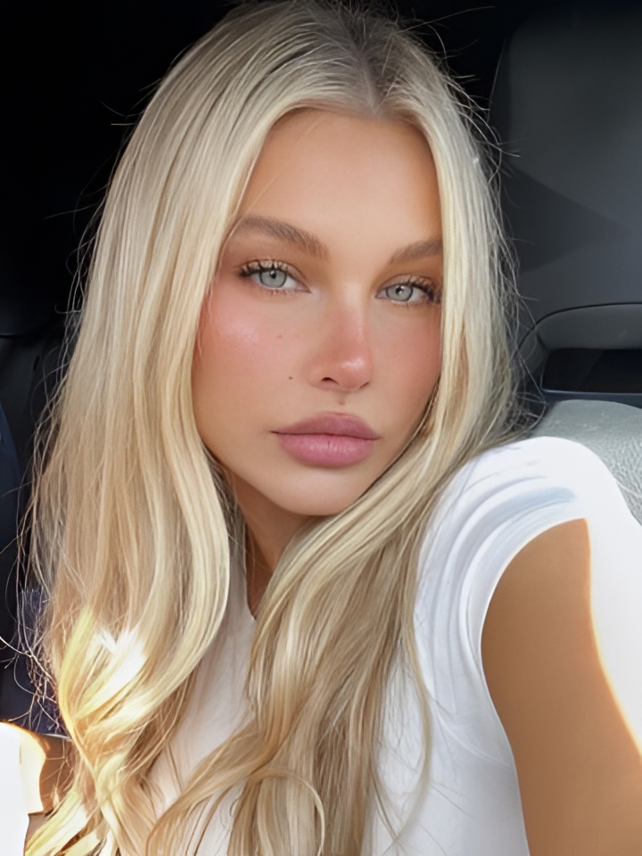 Адель привлекальеная девушка из Кокошкино цена от 2000 руб