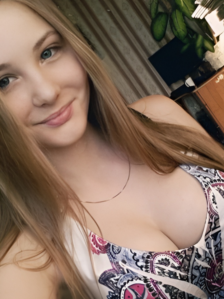 Элеонора привлекальеная девушка из Кокошкино цена от 2500 руб