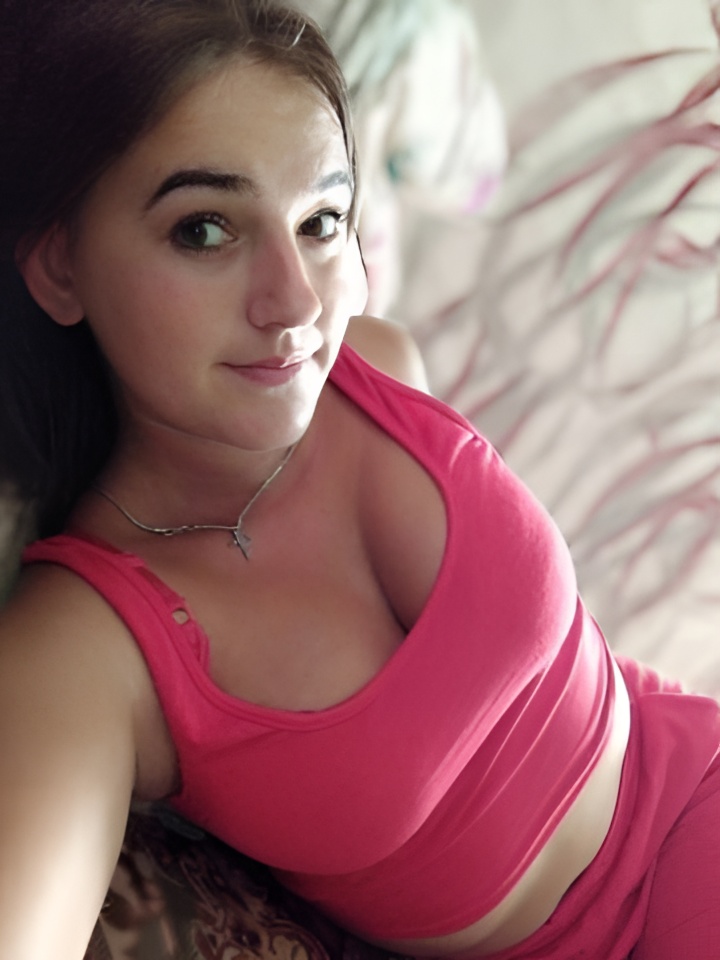 Хельга привлекальеная девушка из Кокошкино цена от 5000 руб