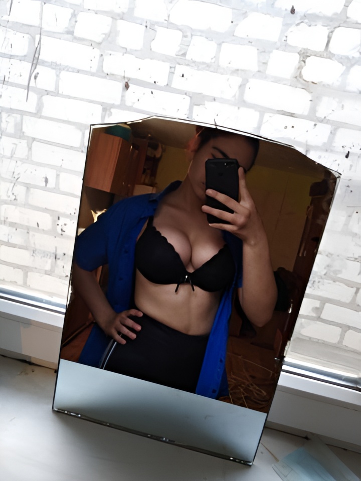 Хельга привлекальеная девушка из Кокошкино цена от 10000 руб