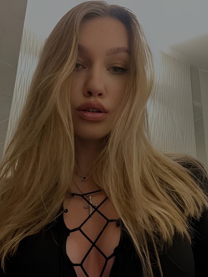 Магдалина привлекальеная девушка из Кокошкино цена от 4000 руб