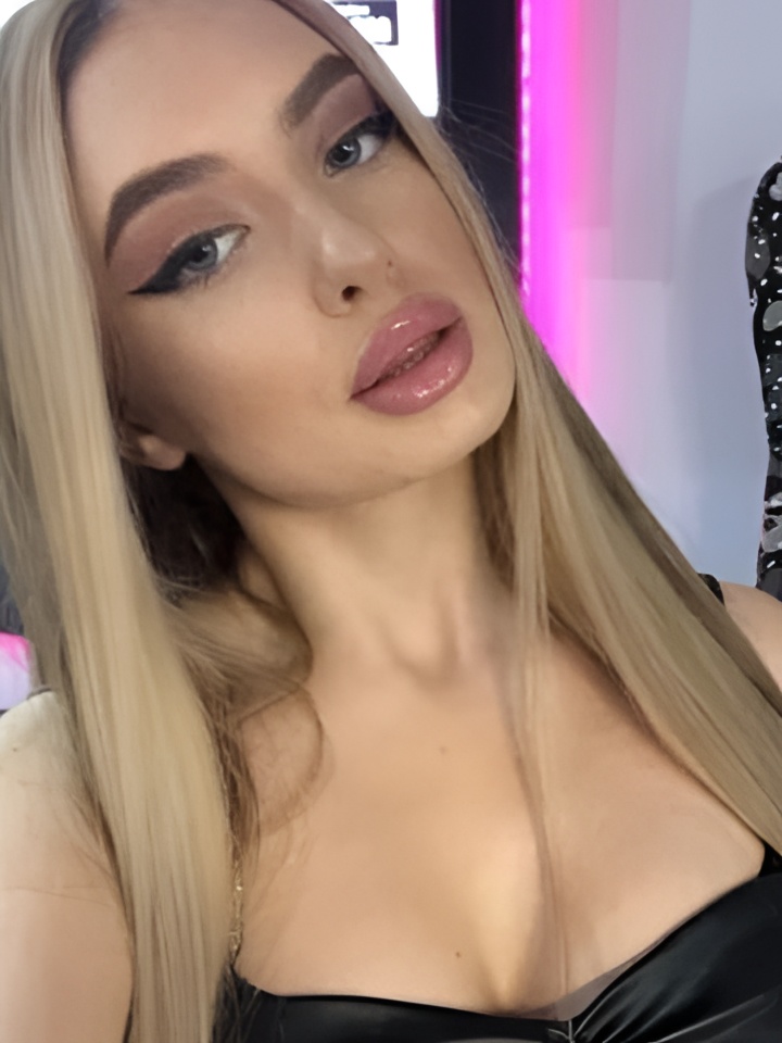 Рената привлекальеная девушка из Кокошкино цена от 2000 руб