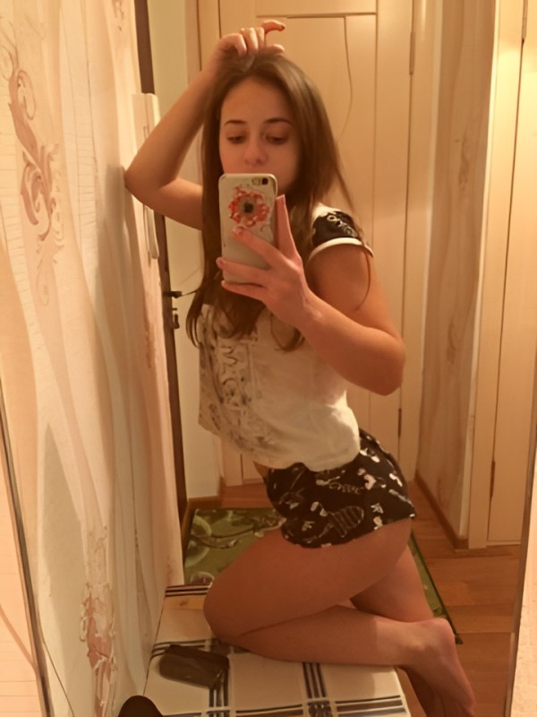 Ида привлекательная девушка из Кокошкино цена от 1500 руб